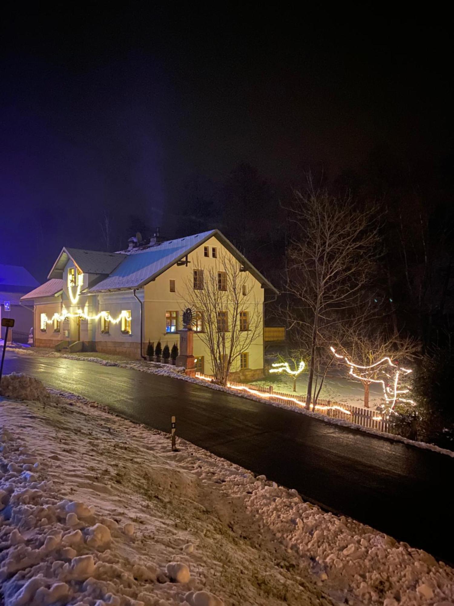 Droom B&B Cermna Eksteriør bilde